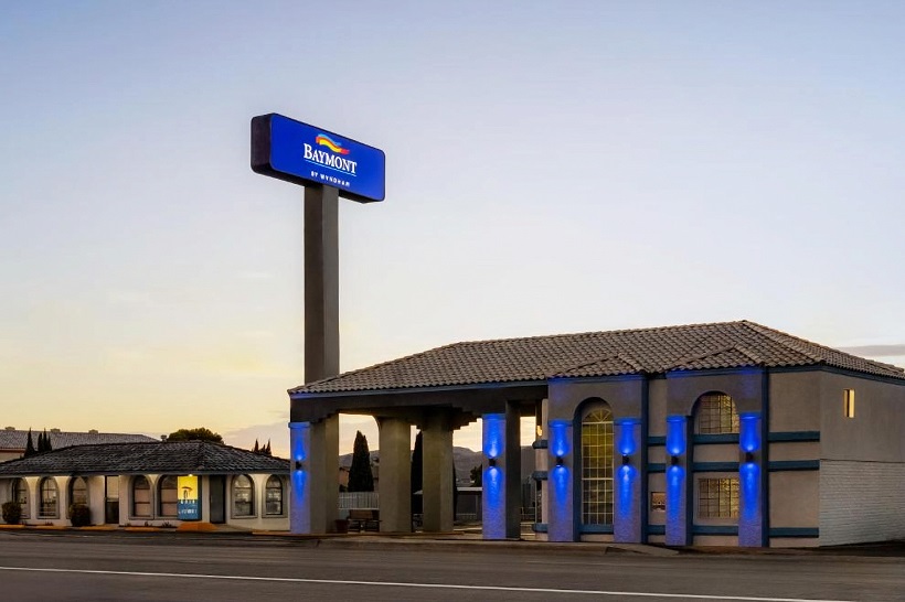 Exterior of Baymont by Wyndham Kingman in Kingman, Arizona